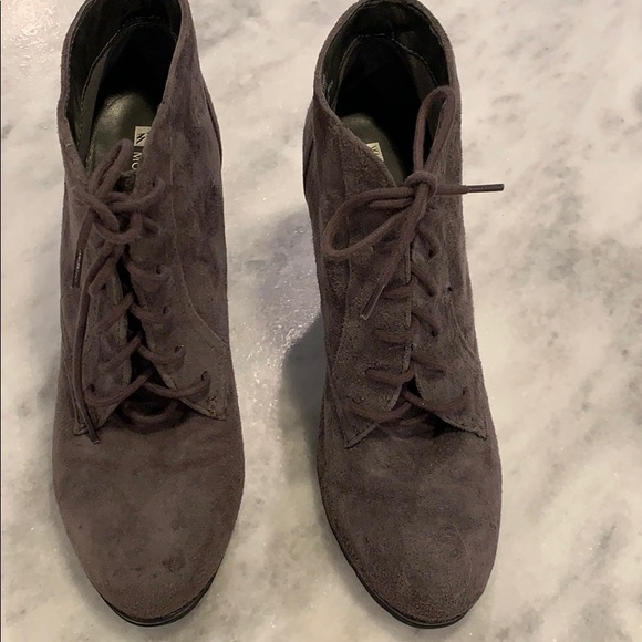 White Mountain Ankle Boots - tie up - Picture 4 of 6